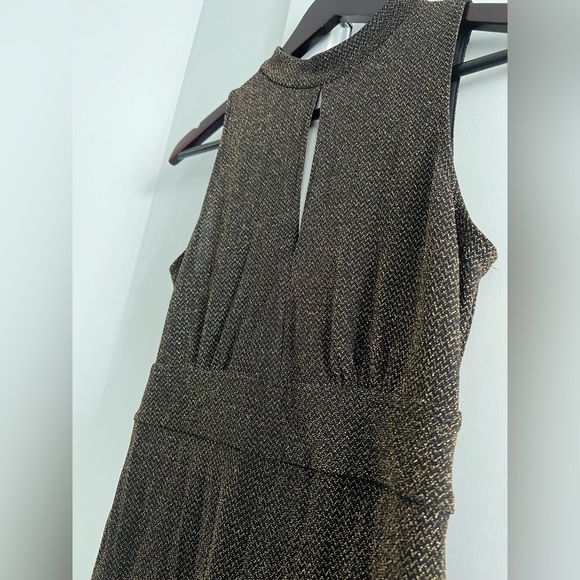 Black & Gold Jumper - Picture 2 of 3